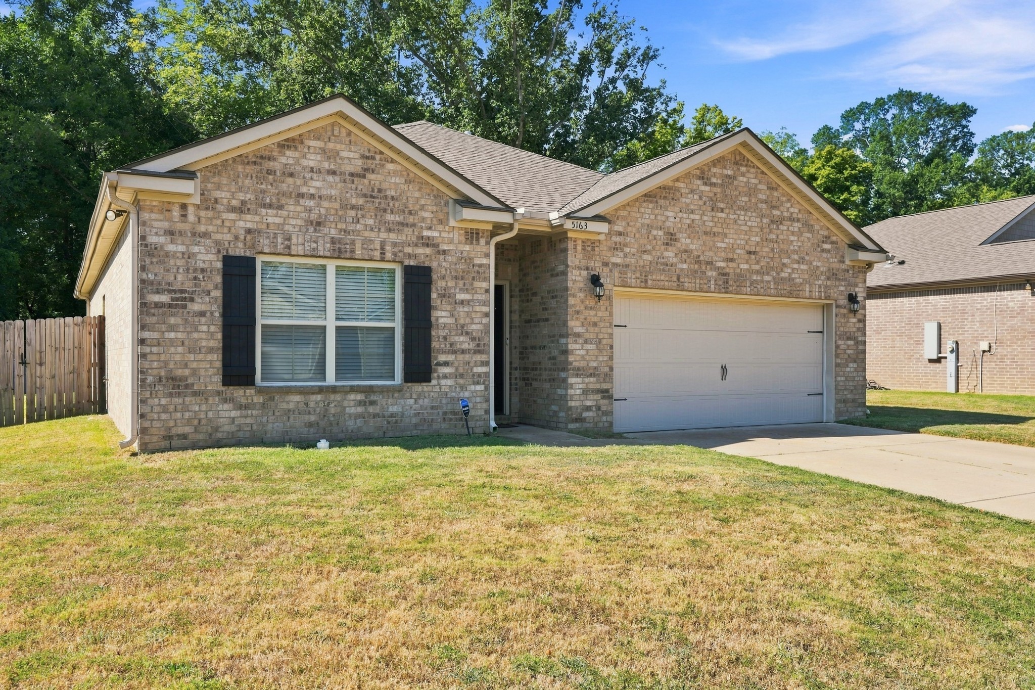 Photo of Listing #3546246