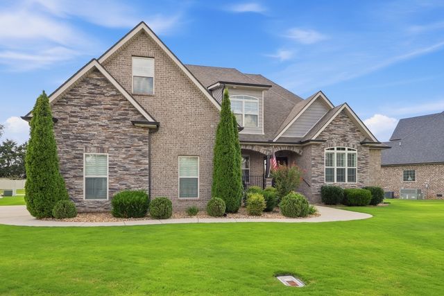 2328 Lionheart Dr, Murfreesboro