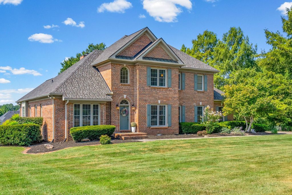 534 Pond Apple Rd, Clarksville
