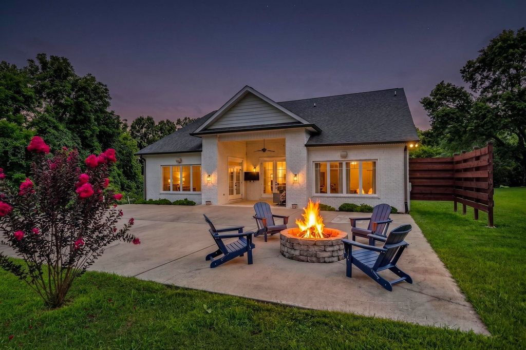 1089 Old Williamsport Pike, Columbia
