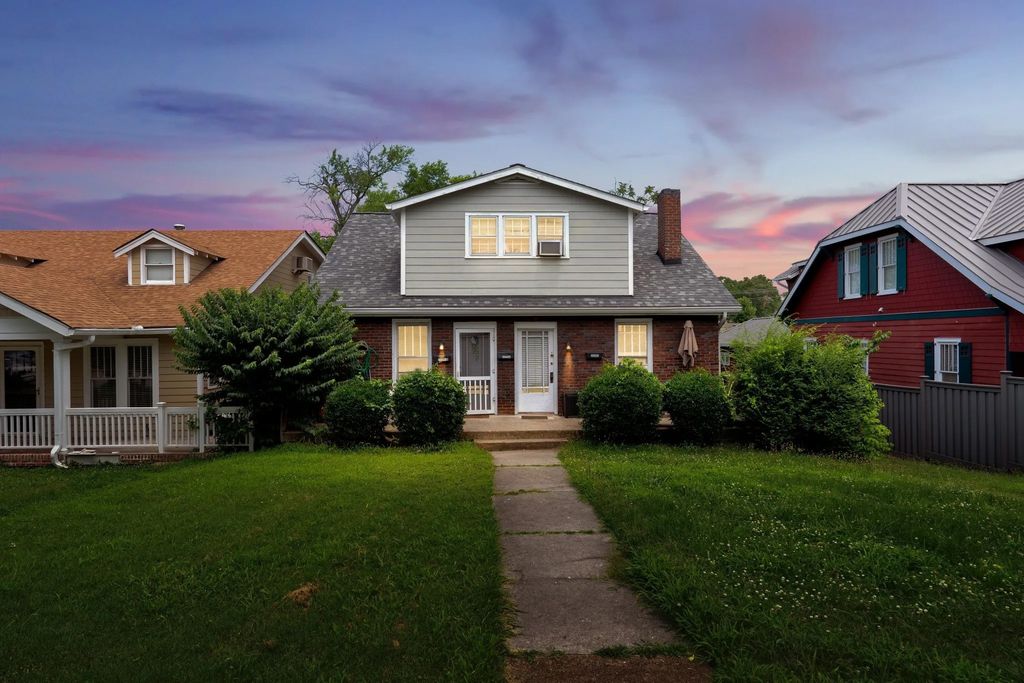 2220 Ashwood Ave, Nashville