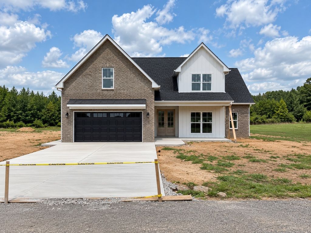 652 Blanton School Rd, Woodbury