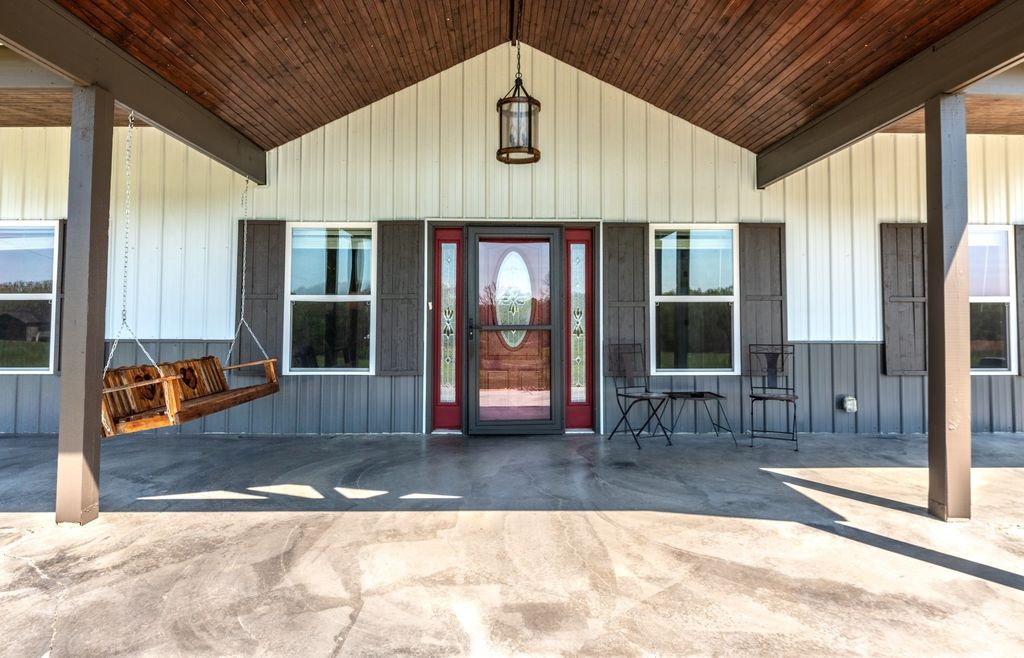 202 Rocky Dr, Dickson