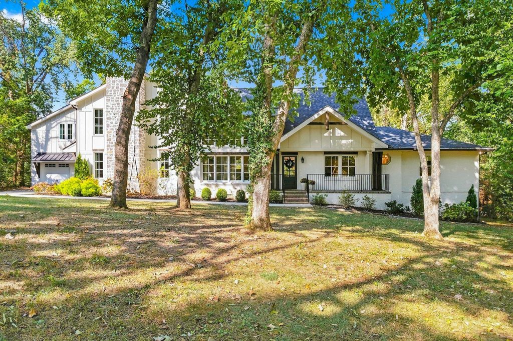 824 Belton Dr, Nashville
