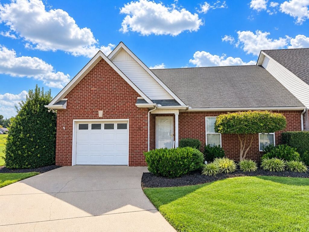 310 Dartford Court, Smyrna