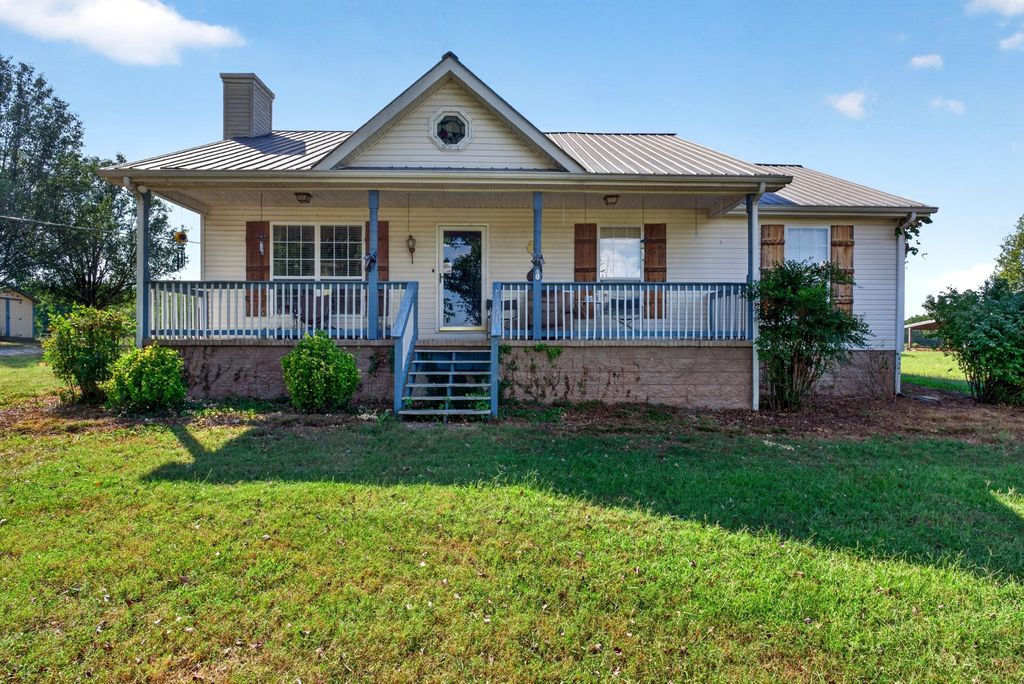 131 Asbury Rd, Rock Island