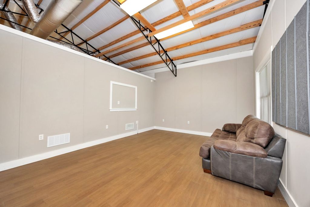 27423 Thach Rd, Athens