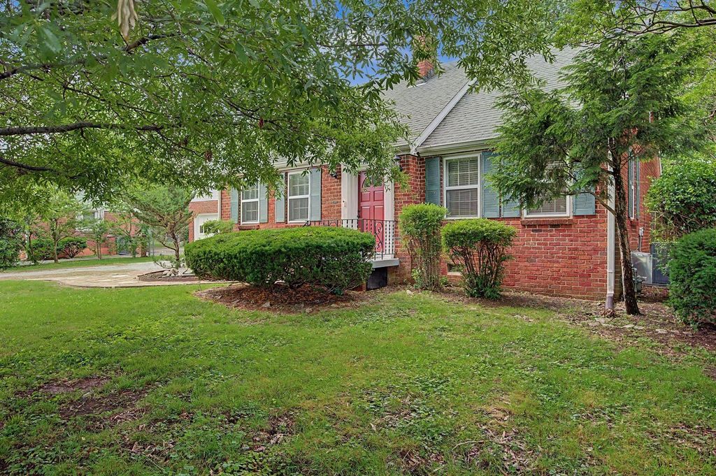 2840 Blue Brick Dr, Nashville