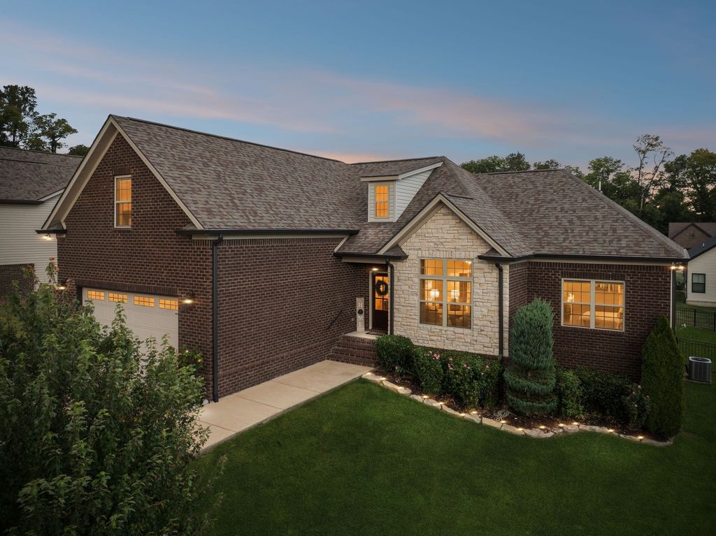 628 Josef Cir, Columbia