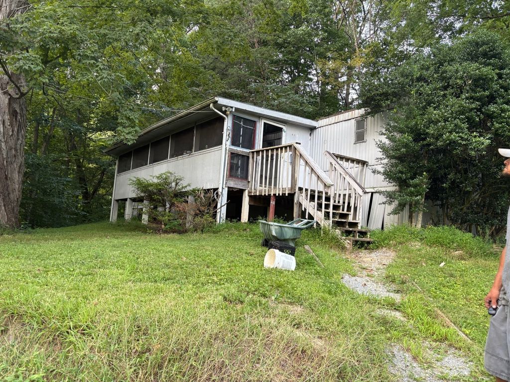 151 Big Springs Ln, Jacksboro