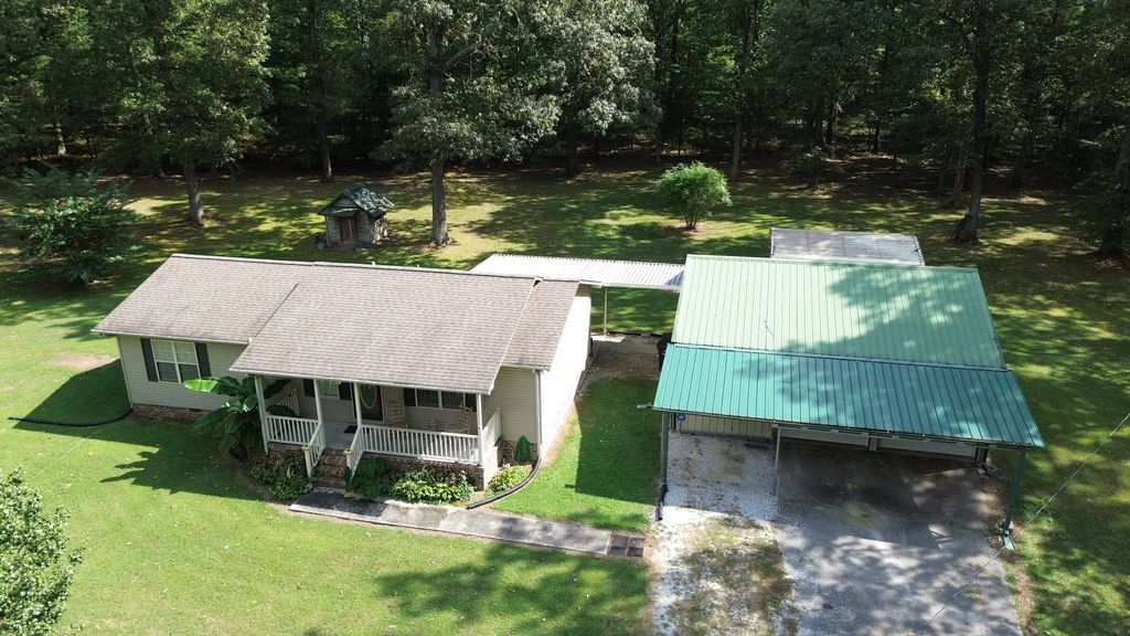 205 Swift Ln, Tullahoma