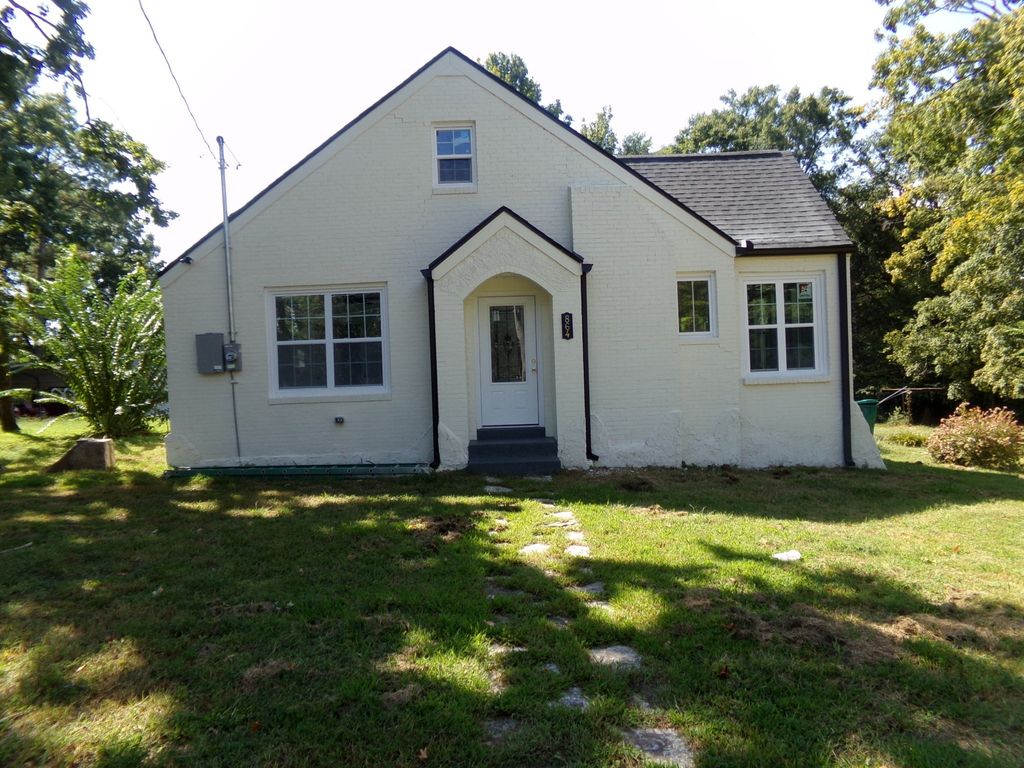 864 Yell Rd, Lewisburg