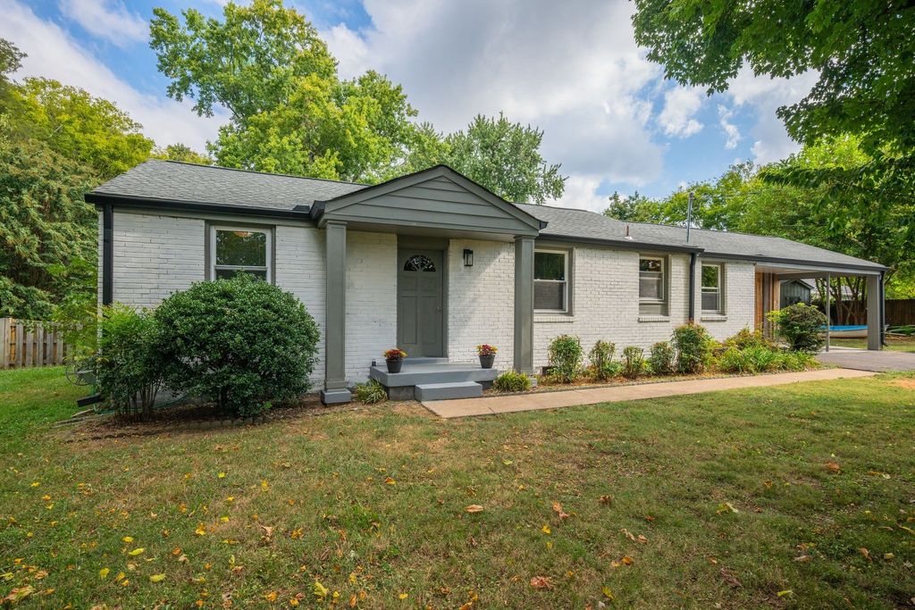 218 Imperial Dr, Nashville