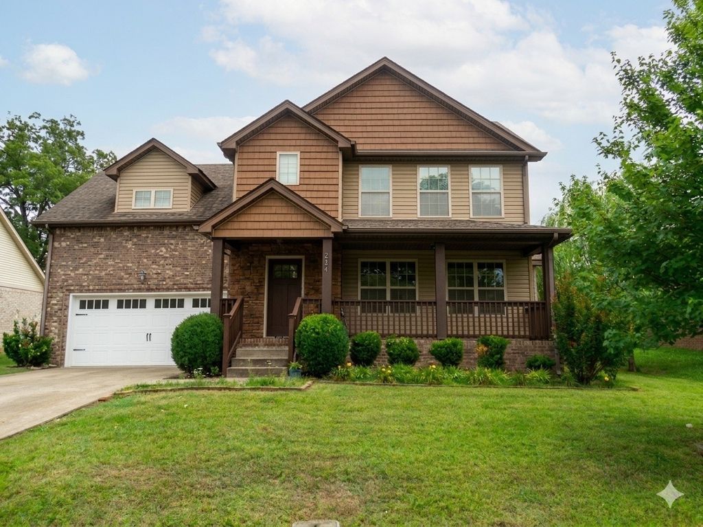 284 Ivy Bend Cir, Clarksville