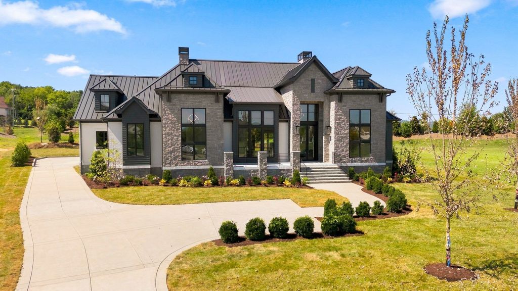 7090 Anna Drive, Brentwood
