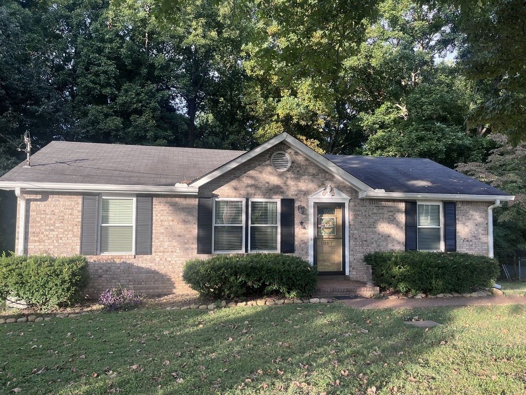 1807 Winding Way Dr, White House