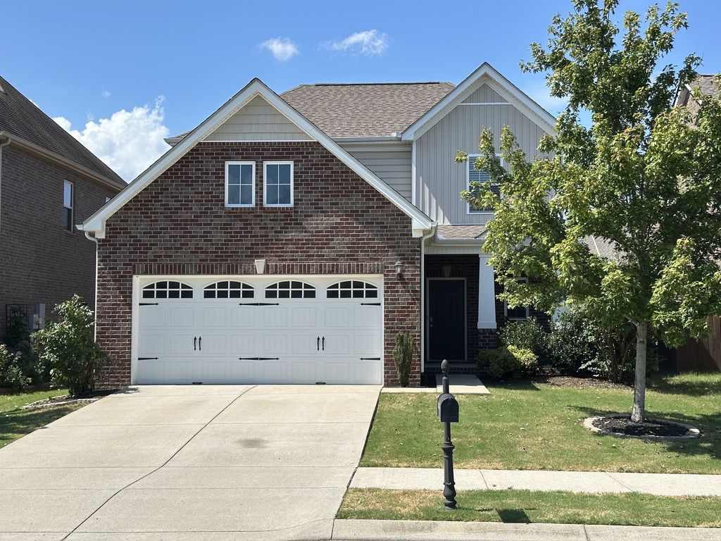 1413 Woodside Dr, Lebanon