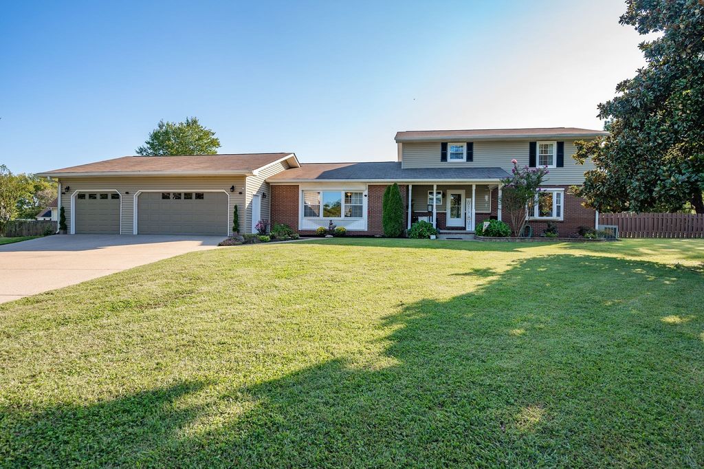 2546 Summit Ct, Murfreesboro