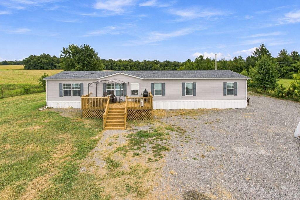 255 Miller Ln, Smithville