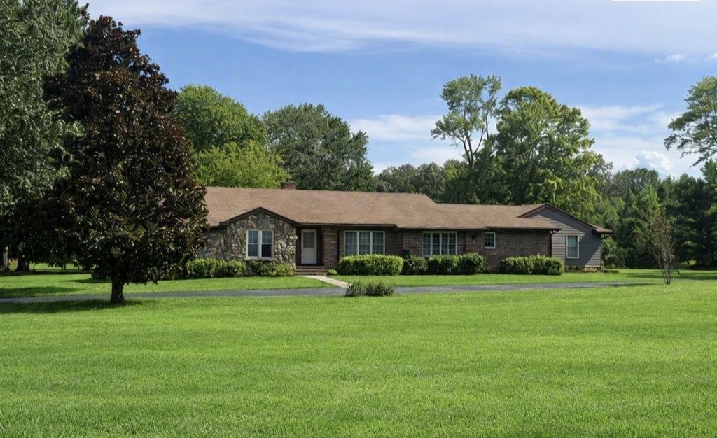 219 Cat Creek Rd, Manchester