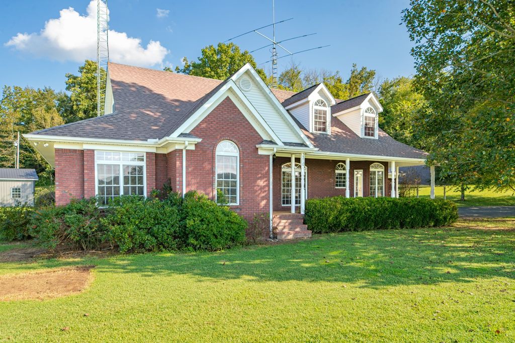 3210 Campbellsville Pike, Lynnville