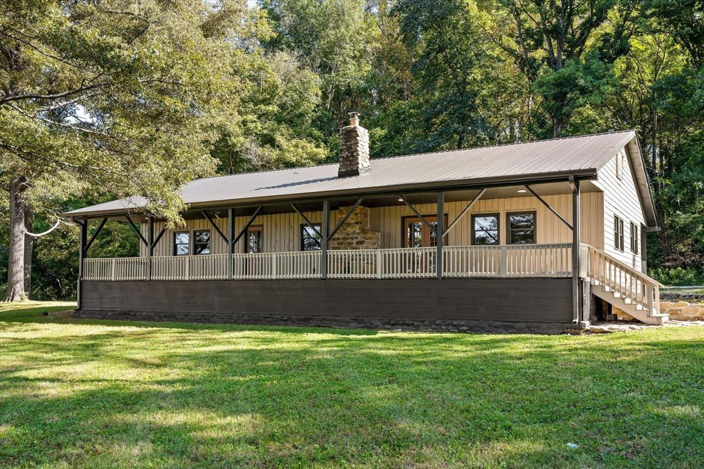 740 Alex Marlow Road, Hillsboro