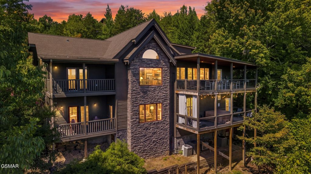2837 Cedar Falls Way, Sevierville