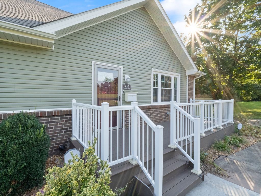 532 Appleton Dr, Clarksville