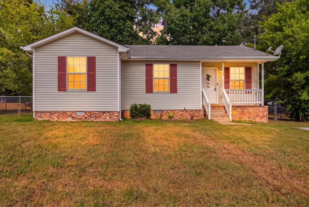 1028 Bush Ave, Oak Grove