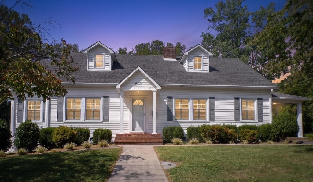408 W Main St, Smithville