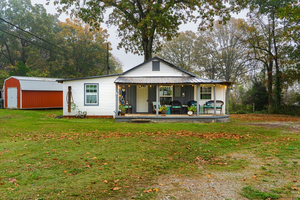 1320 Highway 47 E, Dickson