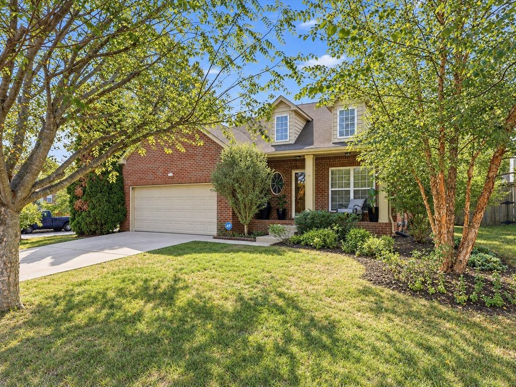 7093 Bridgeport Dr, Nashville