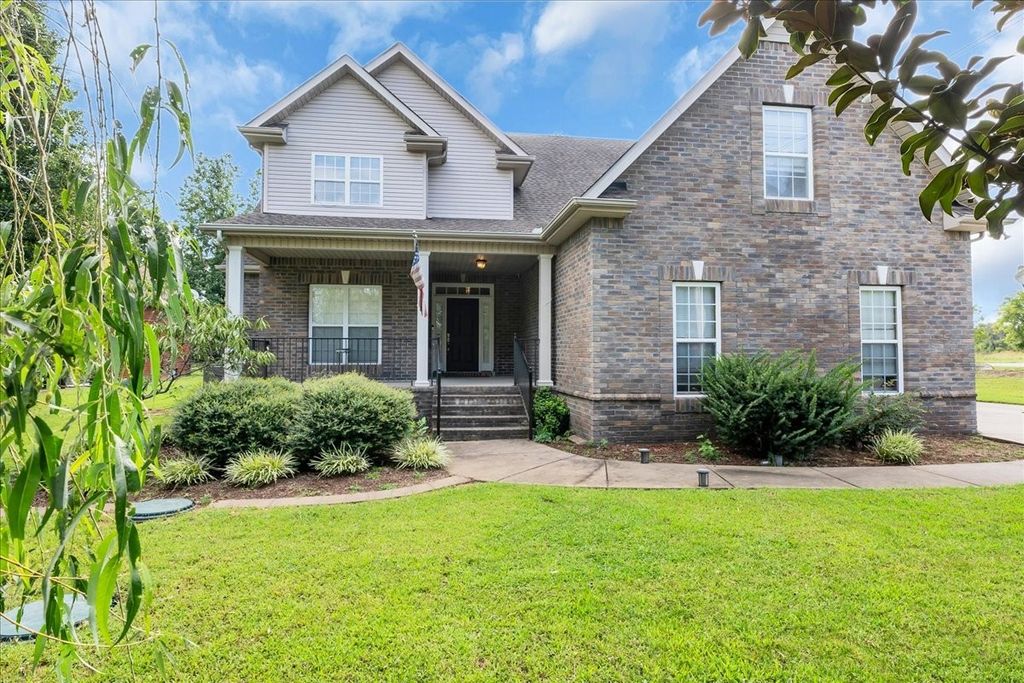 1204 Lunar Dr, Murfreesboro