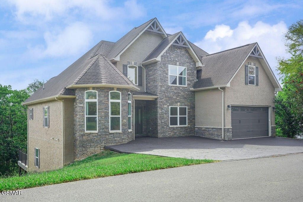 1202 Foxwood Drive, Sevierville