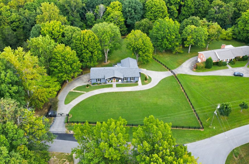 224 Norma Ct, Clarksville