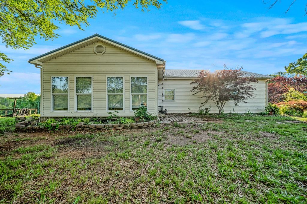 2000 Myers Cove Rd, McMinnville