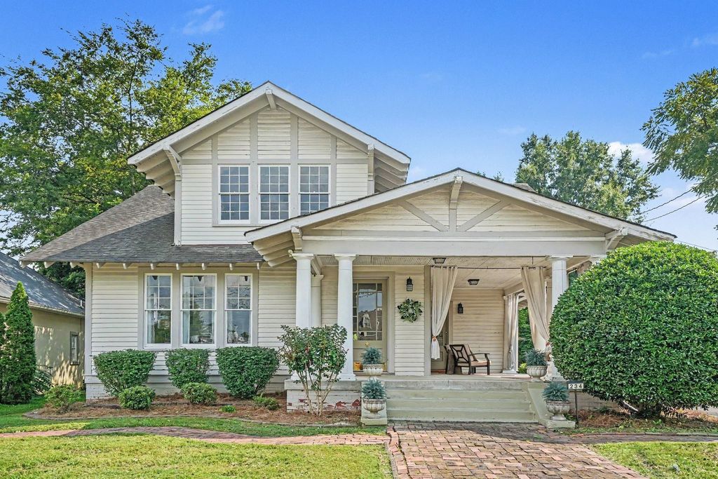 234 W Gay St, Lebanon