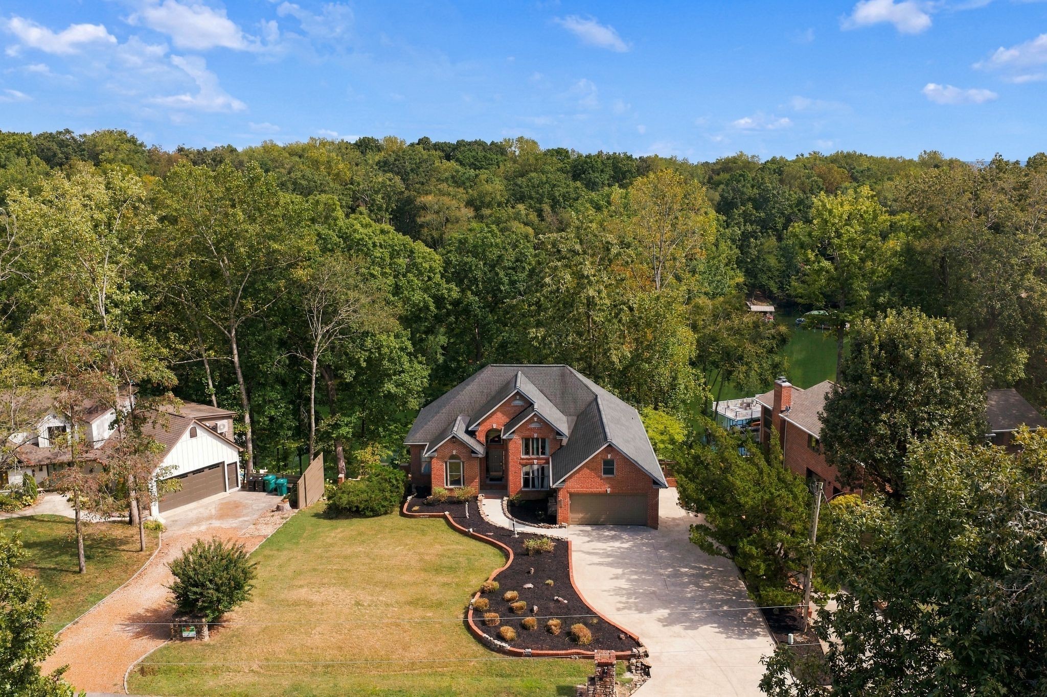 Photo of Listing #3547221