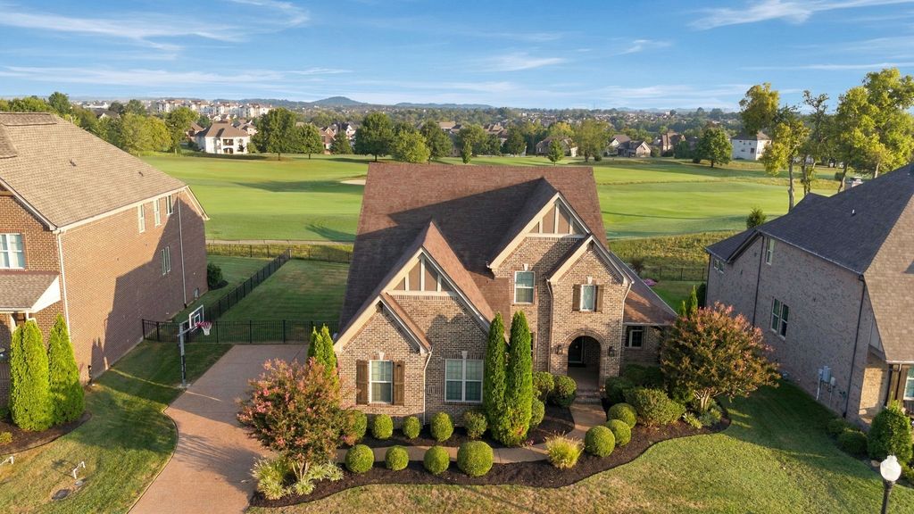 952 Vinings Blvd, Gallatin
