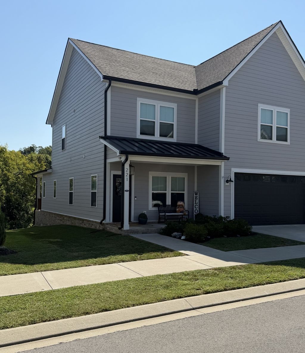 221 Sounder Cir, La Vergne