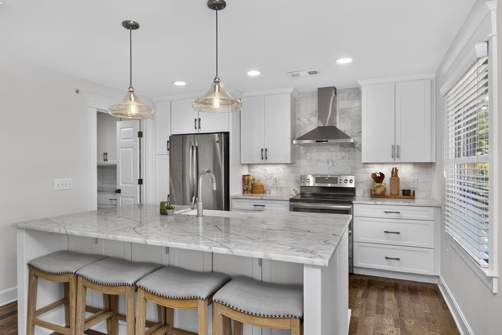 5025 Hillsboro Pike 18g, Nashville