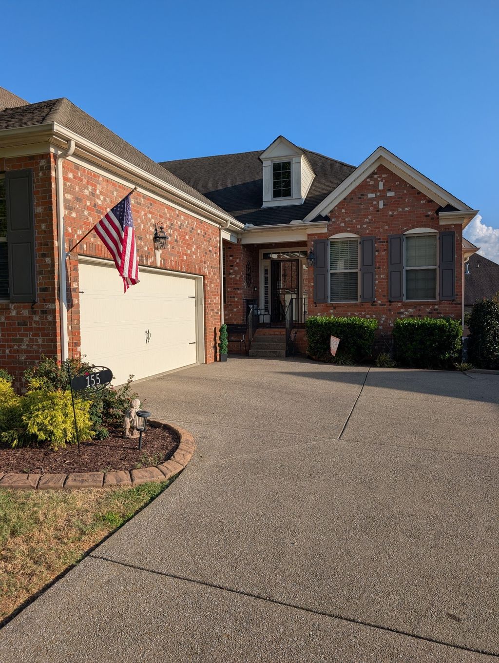 155 Cobbler Cir, Hendersonville