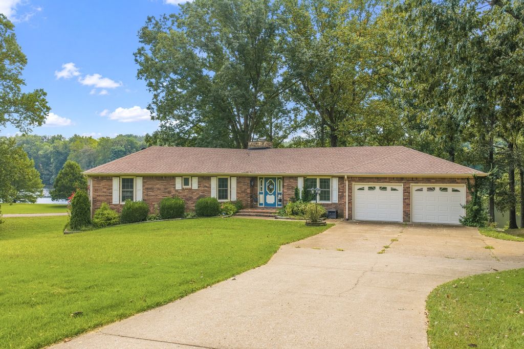 663 Asbury Rd, Camden