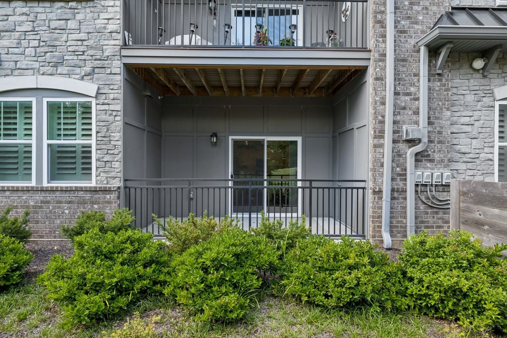 141 Saundersville Rd 1105, Hendersonville