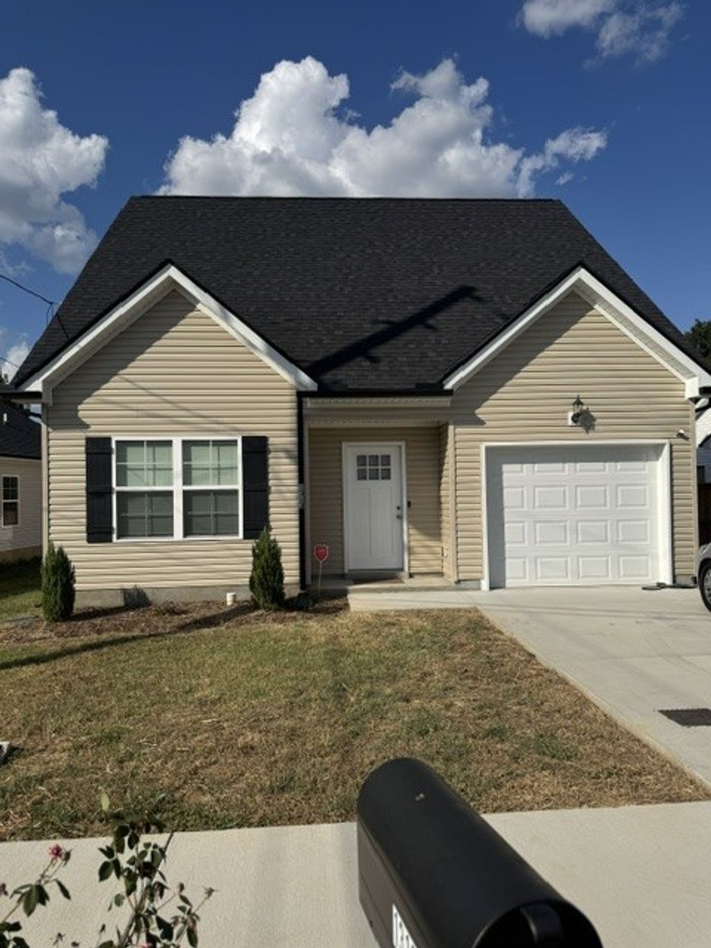 1313 Lakewalk Dr, Antioch