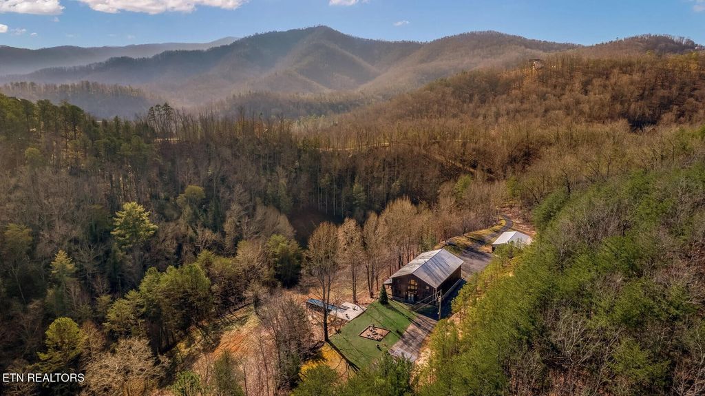 1293 Laurel Lick Rd, Sevierville