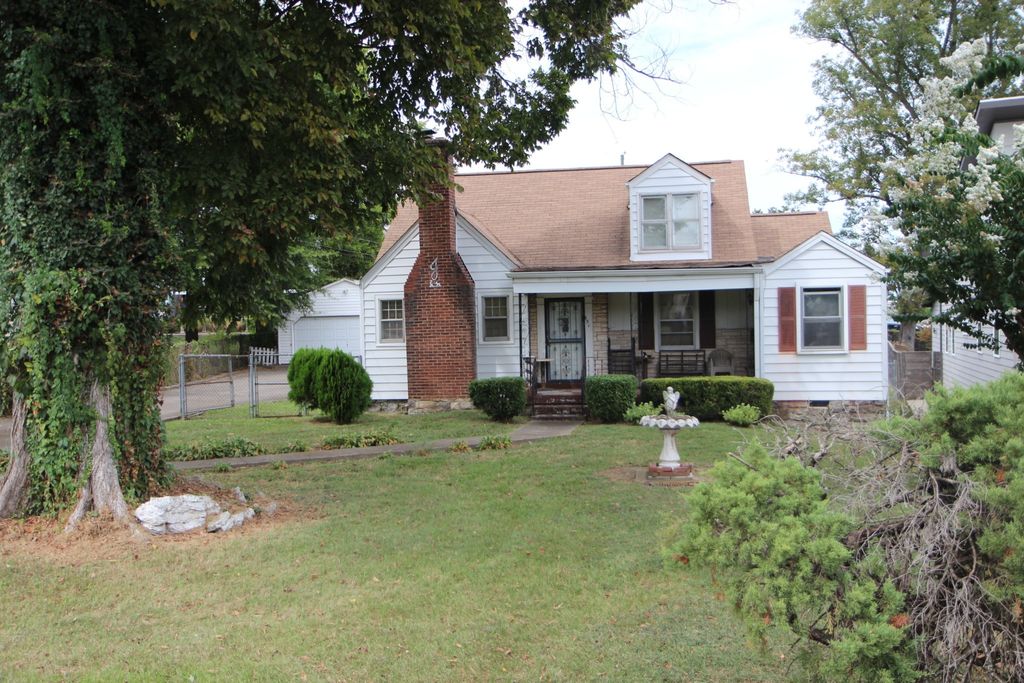 831 Dewees Ave, Nashville