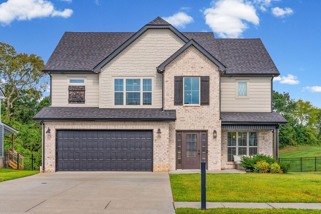 1517 Collins View Way, Clarksville