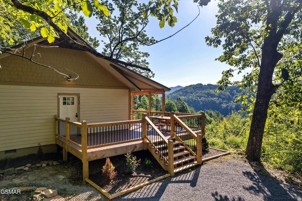 3730 Ivy Way, Sevierville