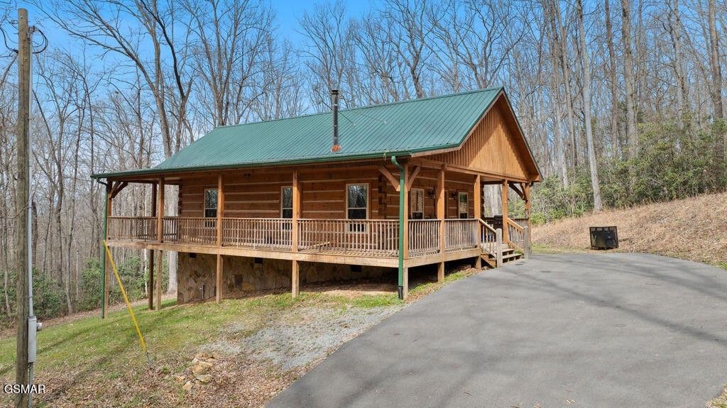 3393 Grand Country Drive, Cosby